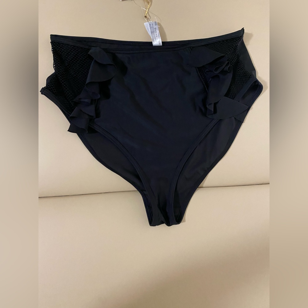 NWT bikini bottoms